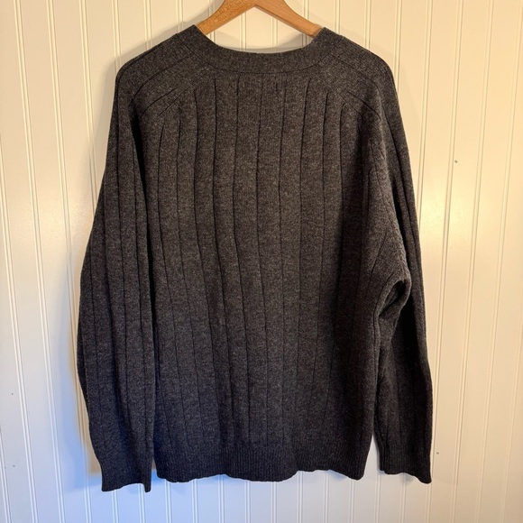 Club Room Men’s 100% Lambswool V-neck Charcoal Gray Button Cardigan Size Large - Picture 5 of 9